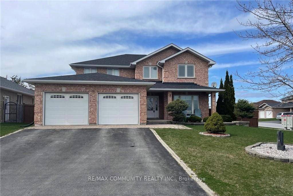 This is a must see and this house has a ton of space and is perfect for a family to call home.