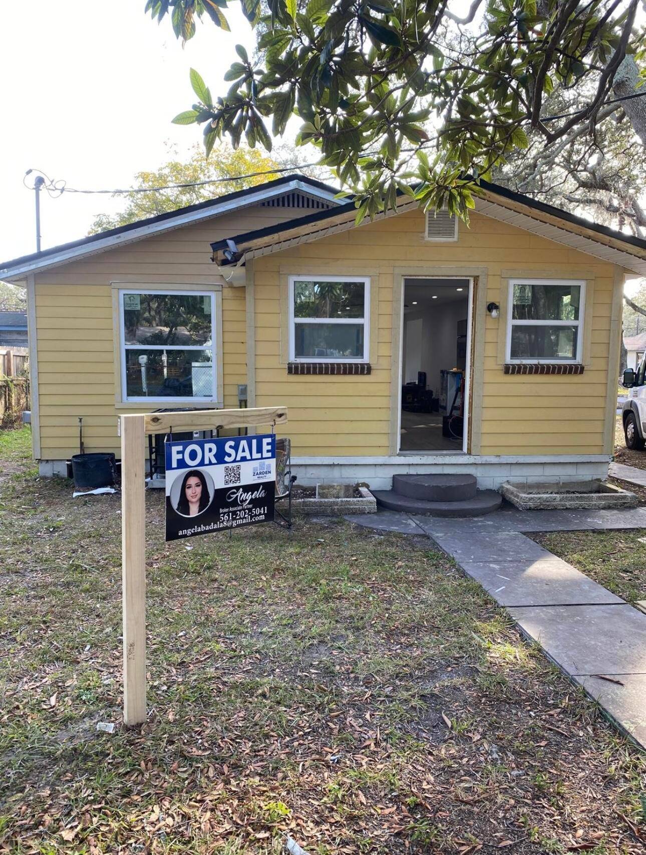 Beautifully renovated 2 bedroom, 1 bath home situated on a 62' x 101' corner lot in an X flood zone.