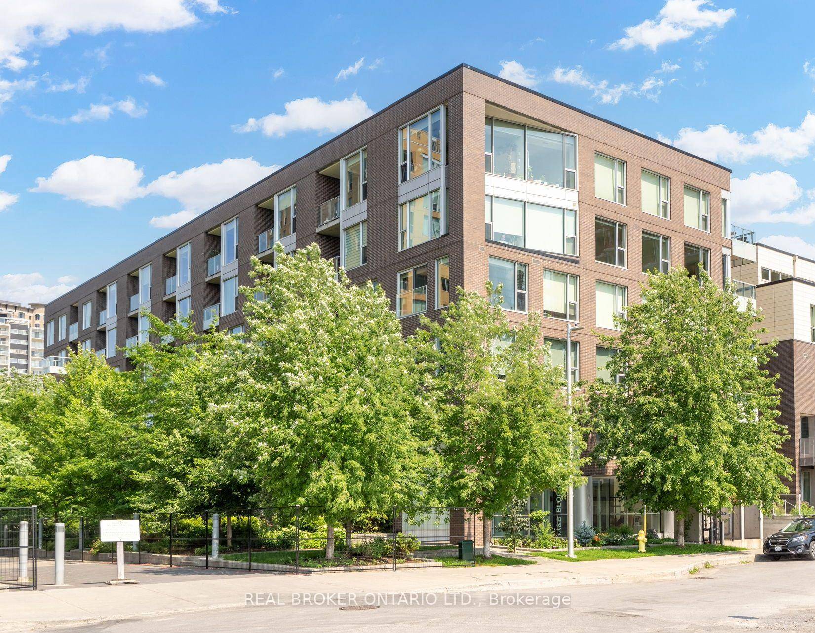 Experience modern design and ultimate urban living in this stunning 2 storey, 2 bed 2 bath condo plus PRIVATE ROOFTOP TERRACE at Fusion LeBreton.