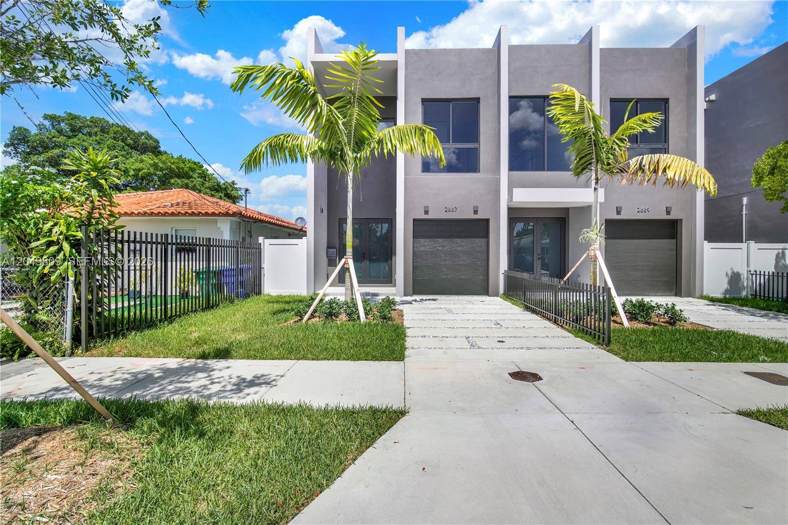 Brand New Construction ! Welcome to Sara Villas, a boutique collection of contemporary townhomes with timeless design and modern sophistication.