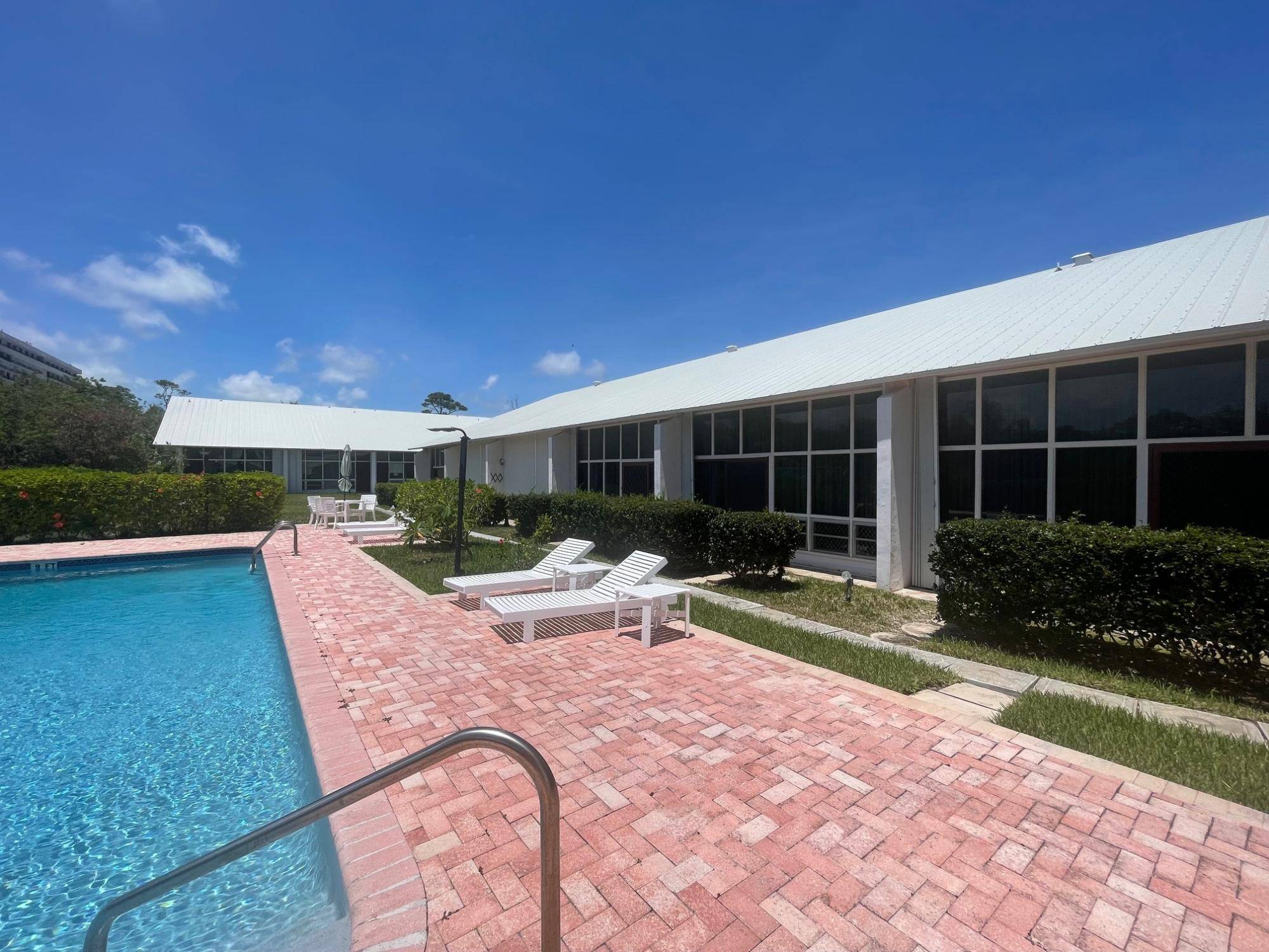 MAYFAIR COURT Condo Grand-Bahama-Freeport
