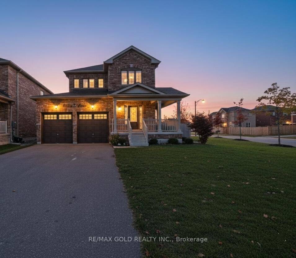 Welcome to this beautiful 4 bedroom, 4 bathroom home on a desirable corner lot in Beaverton.