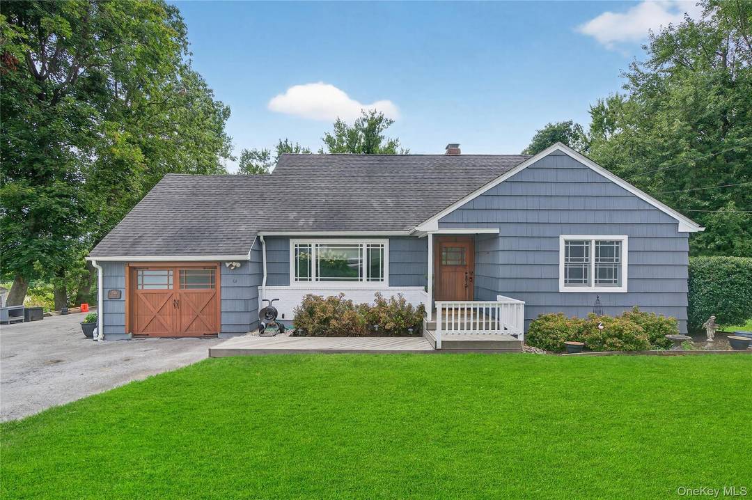 Welcome to your own private paradise in Monroe !