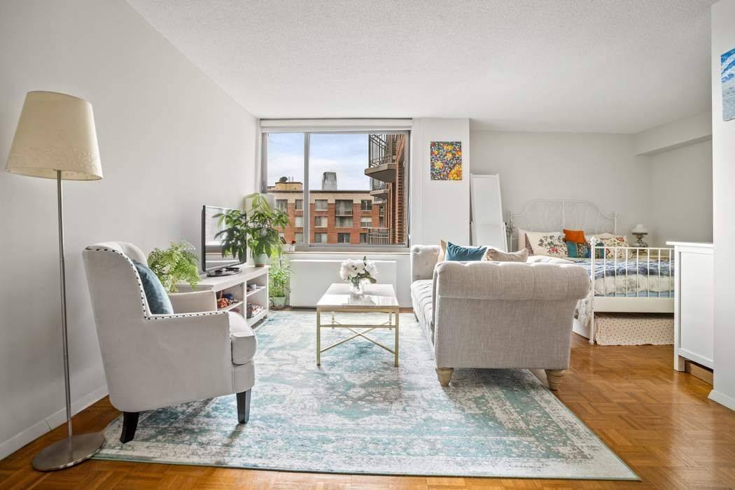 Discover the best of Battery Park City living in this bright and airy double alcove studio, showcasing tranquil southwest views of the Hudson River.