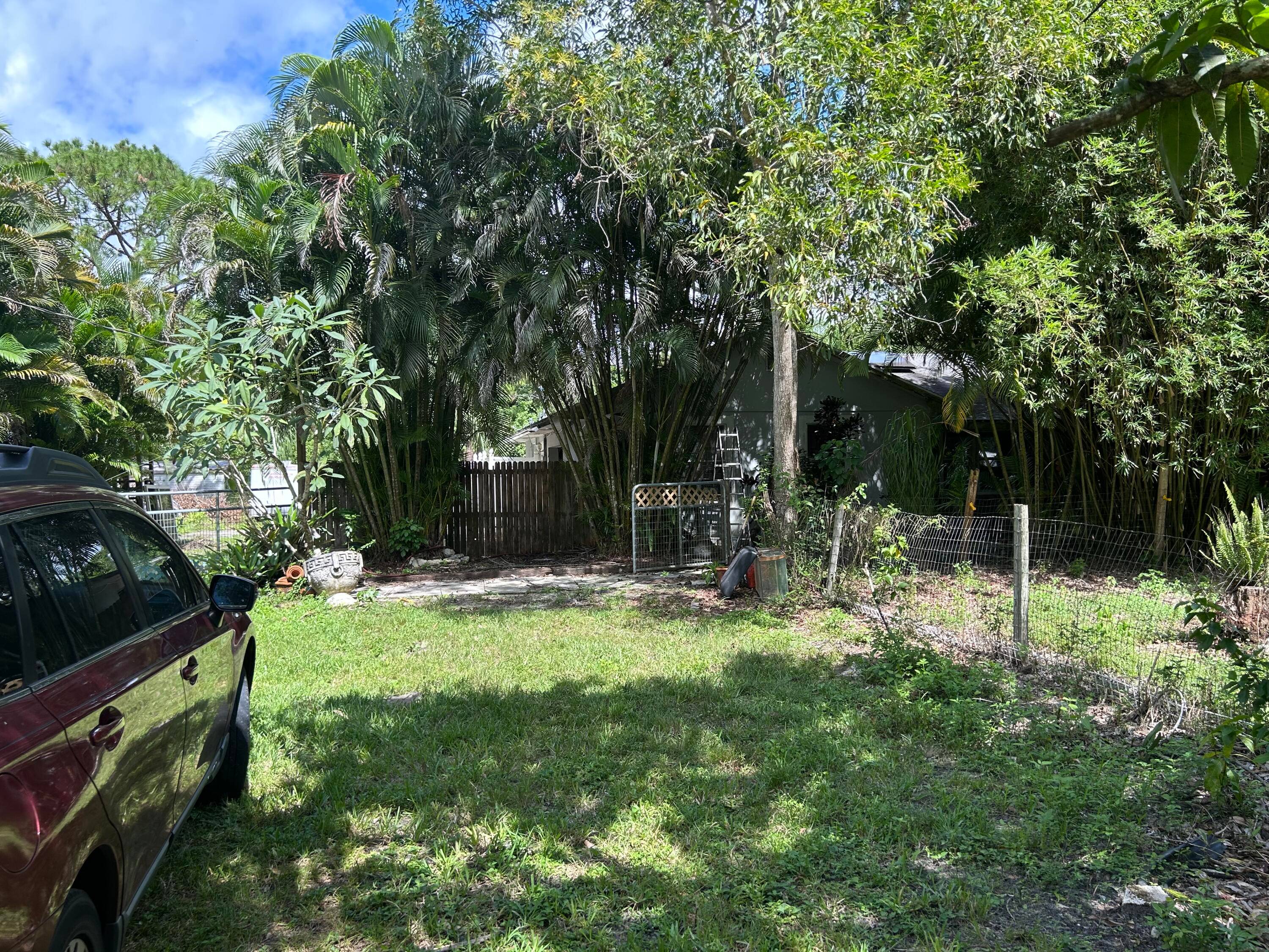 Investor's Dream on 3 Acres AG bring your horses or toys Priced to Sell Fast !