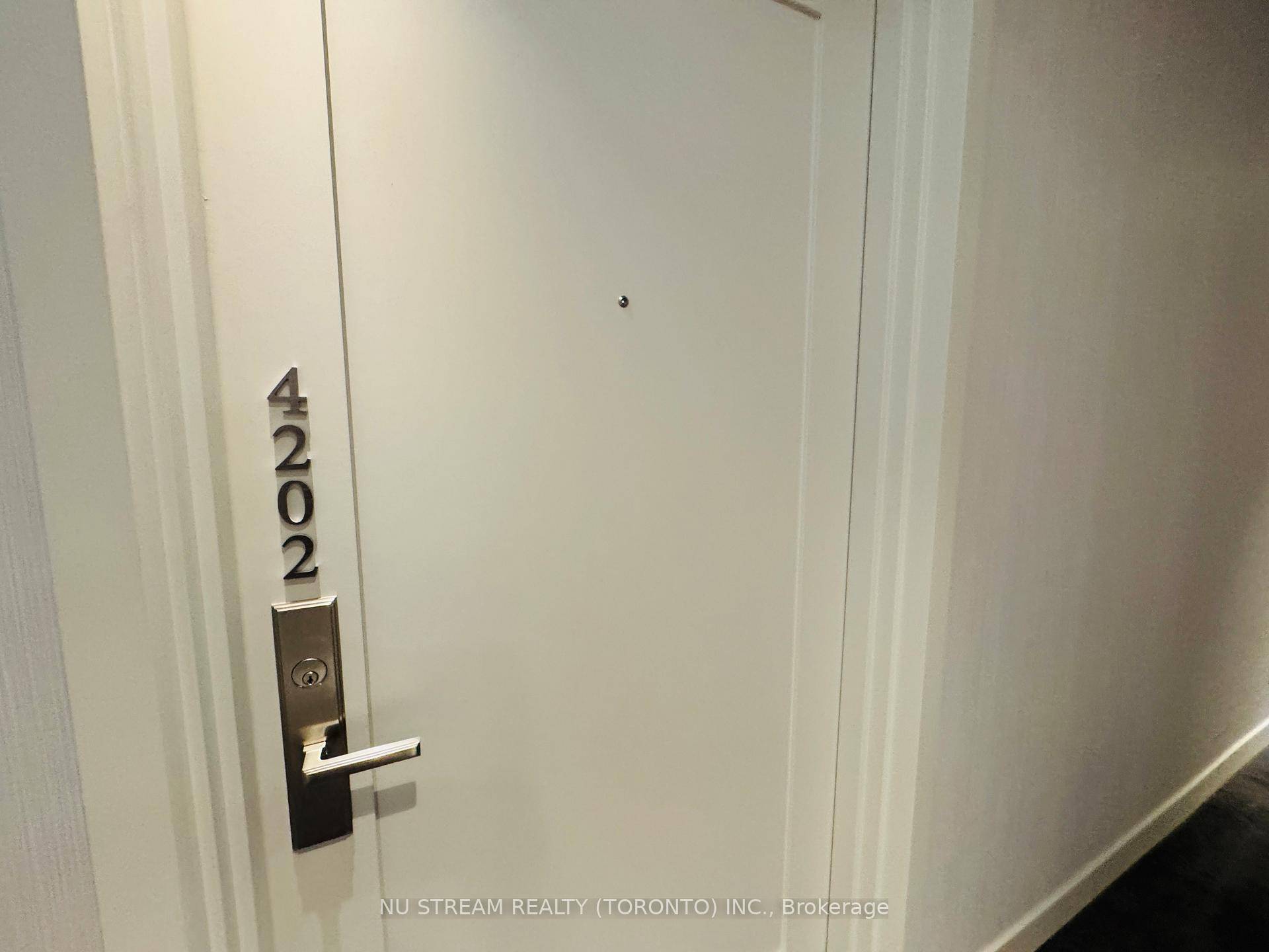Client Remarks Georgeous Luxurious 3 Bedroom East Corner With Balcony at The Gloucester On Yonge, Bright 931SF 244SF Big Balcony.