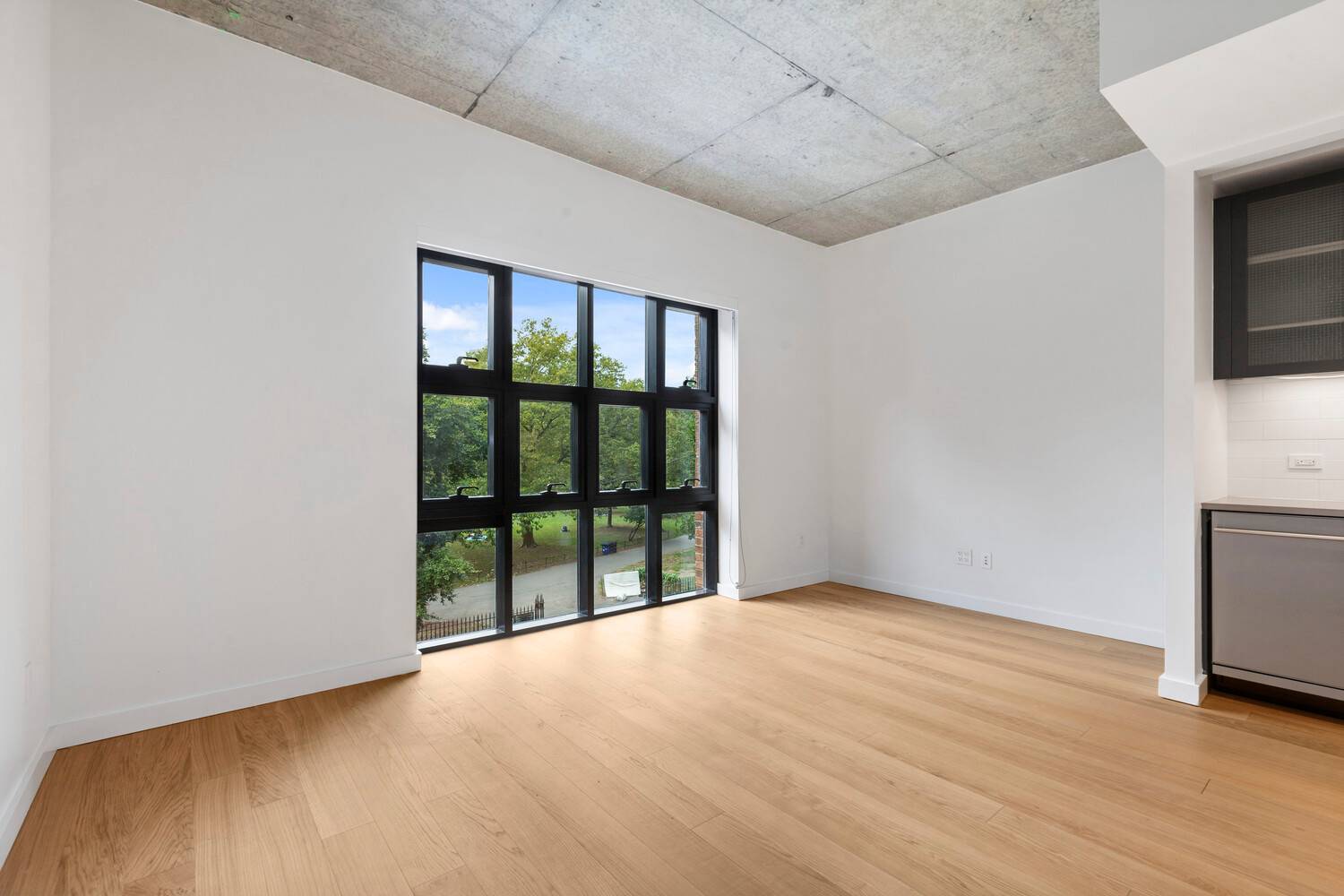 Park facing studio residence !