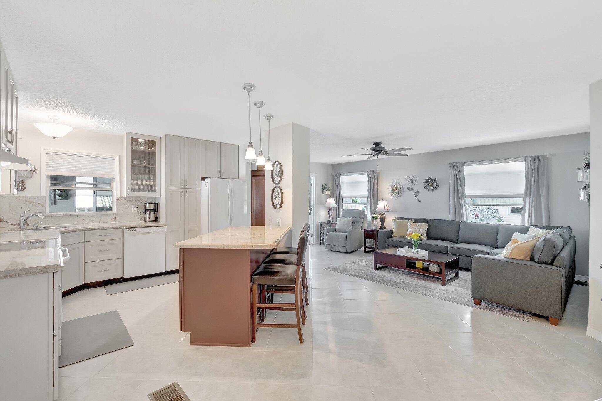 THE CROWN JEWEL OF JAMAICA BAY with almost 2, 000 sq ft !