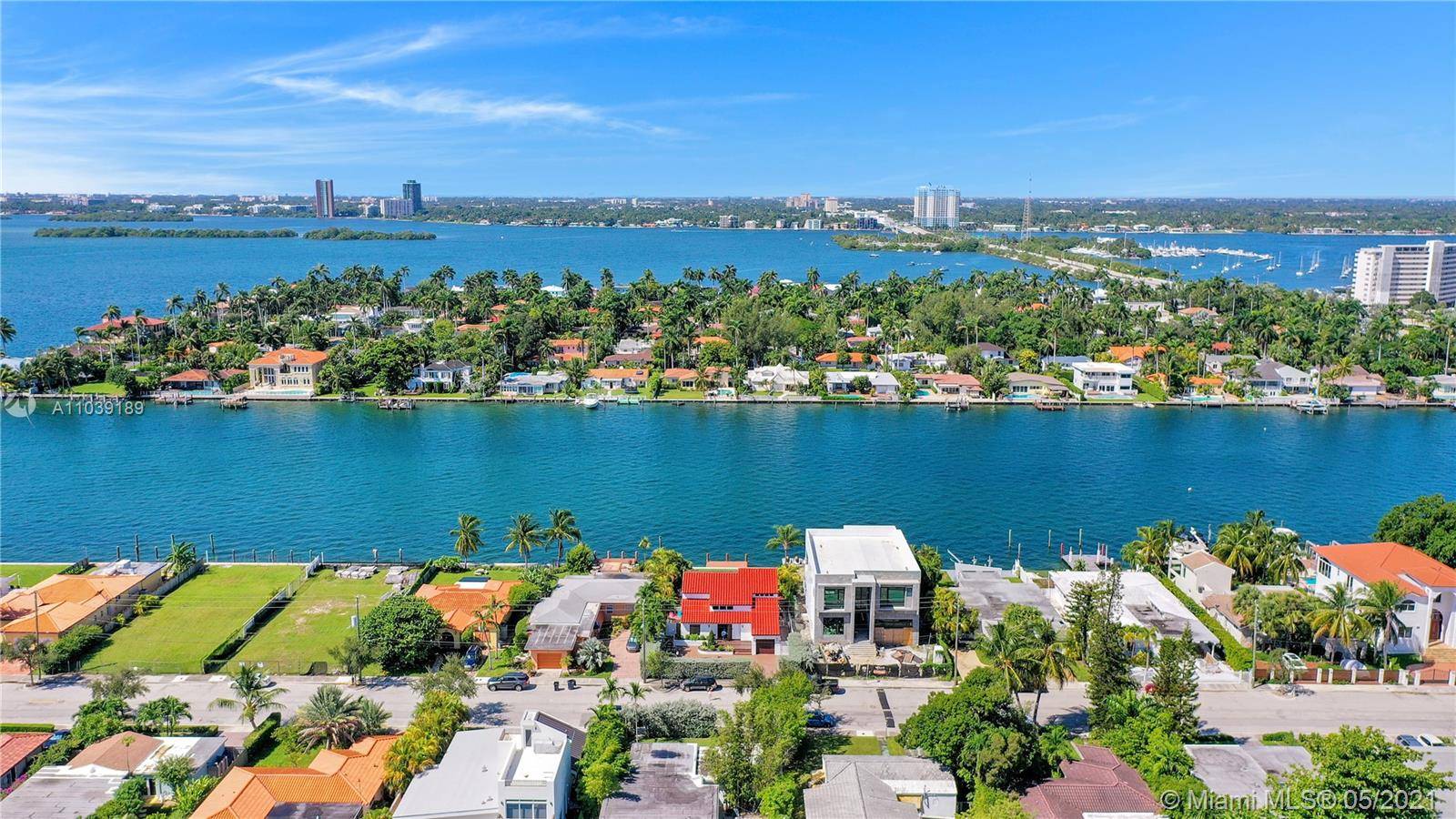 7536 W Treasure Dr Florida