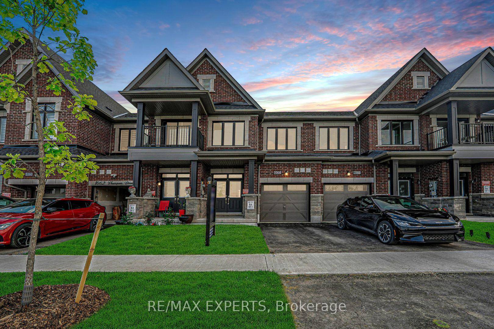 Welcome to 1064 Thompson Dr a quality built Minto upgraded 2006 sq ft freehold town house, only 1 year new with no maintenance fees !