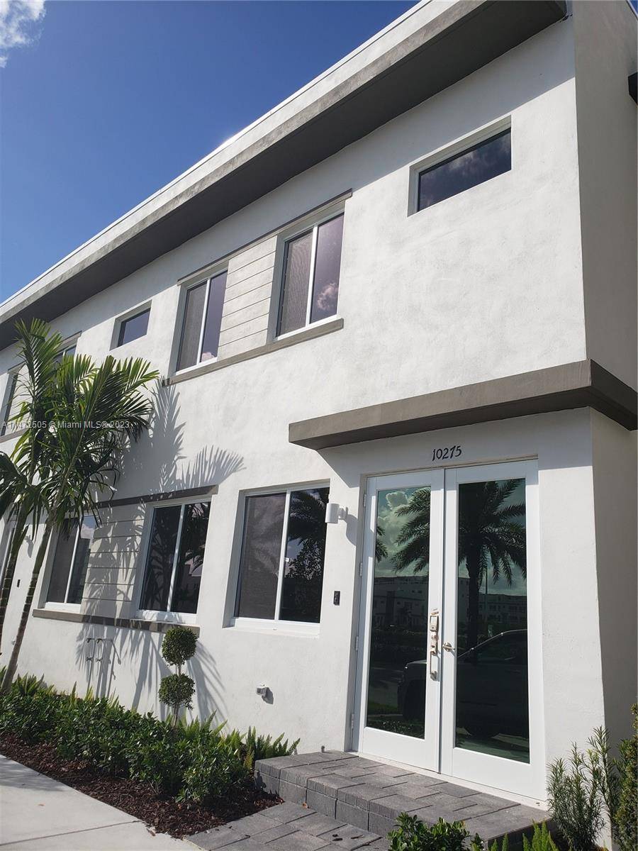 Townhouse ready to move in.