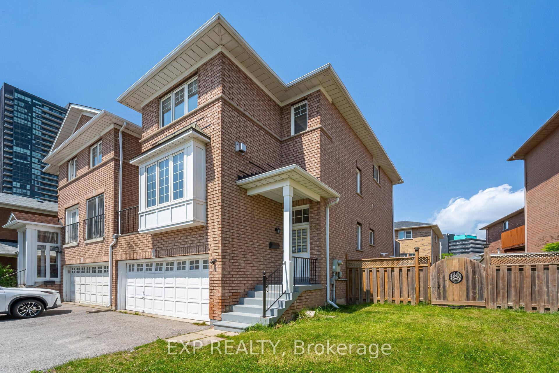 Welcome to 10 Seton Park Roada spacious 4 bedroom, 3 bathroom semi detached home in the heart of North Yorks lively Flemingdon Park.