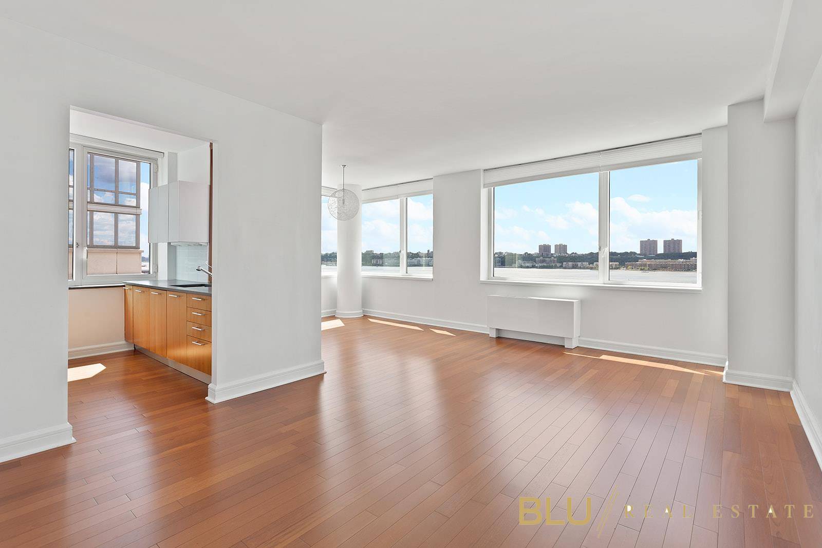 Come Home to stunning views of the Hudson from this amazing 2 bedroom 2 bathroom home in the Avery Condominium.