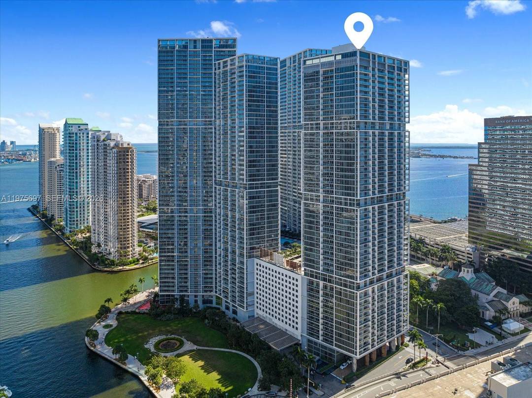 Miami s premier waterfront short term rental building nightly rentals permitted !