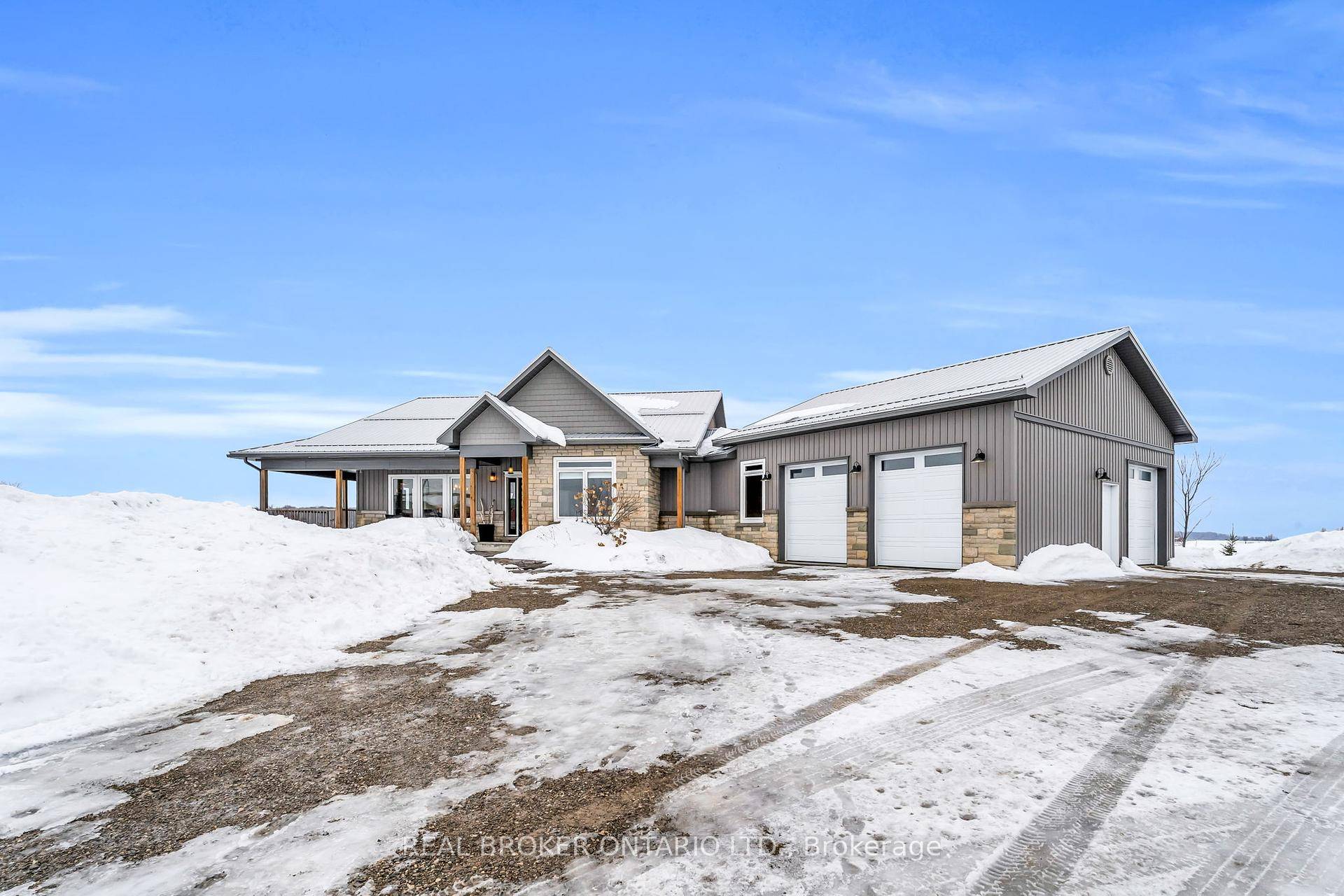 Welcome to your dream countryside retreat in the heart of Mulmur.