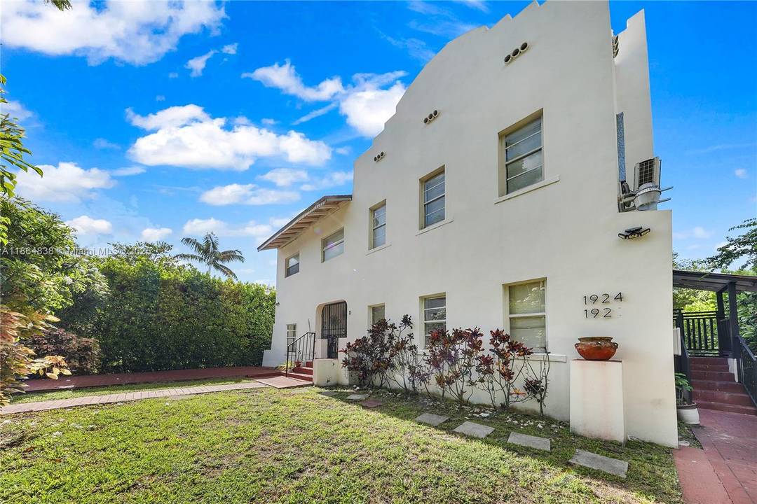 Exceptional investment opportunity in the heart of Miami !