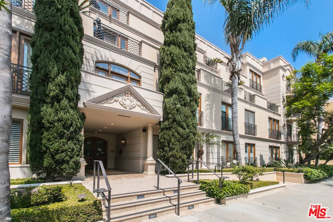 137  S Spalding Dr 3BR Beverly Hills La