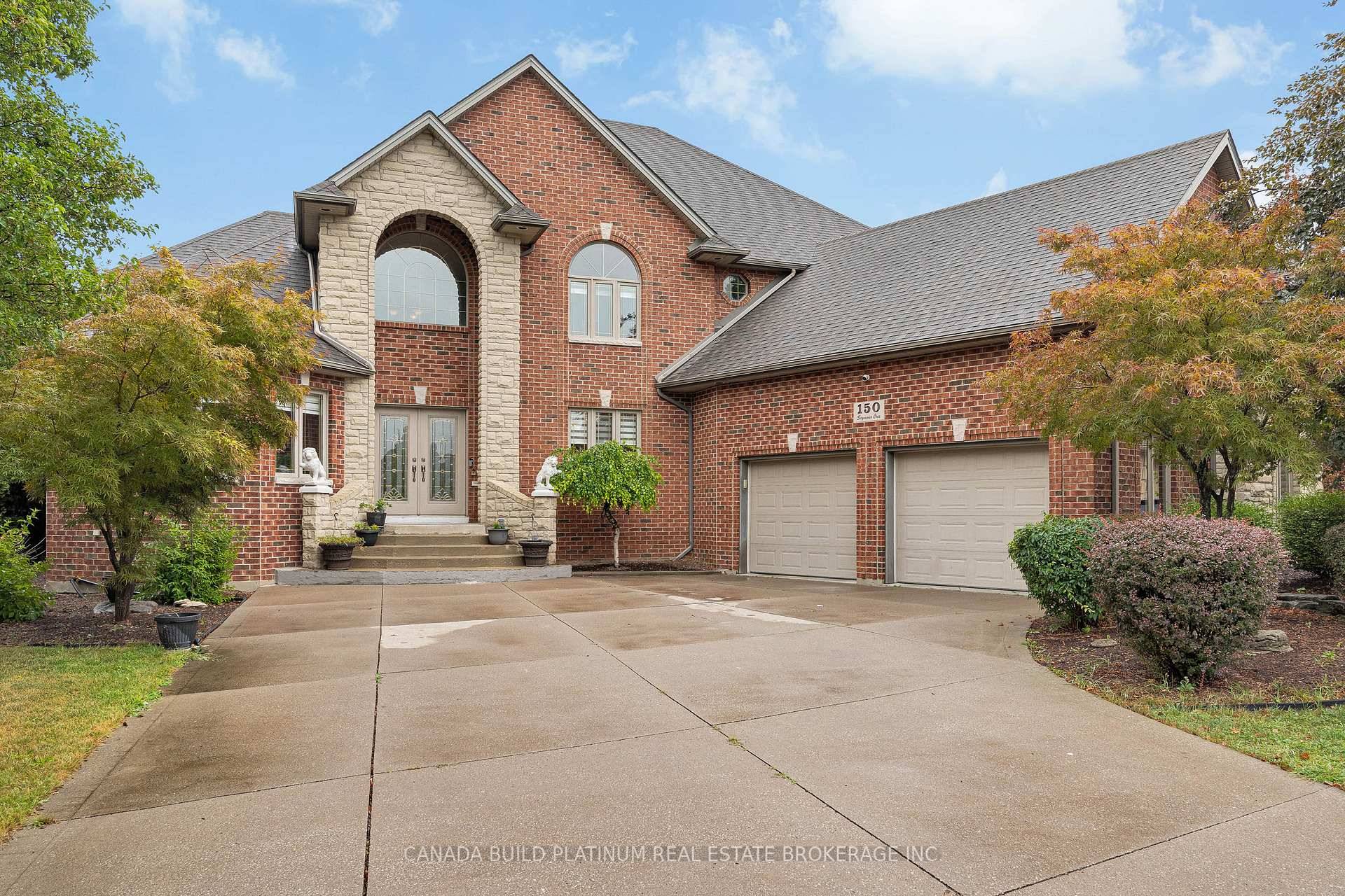 Prime location, unmatched curb appeal !