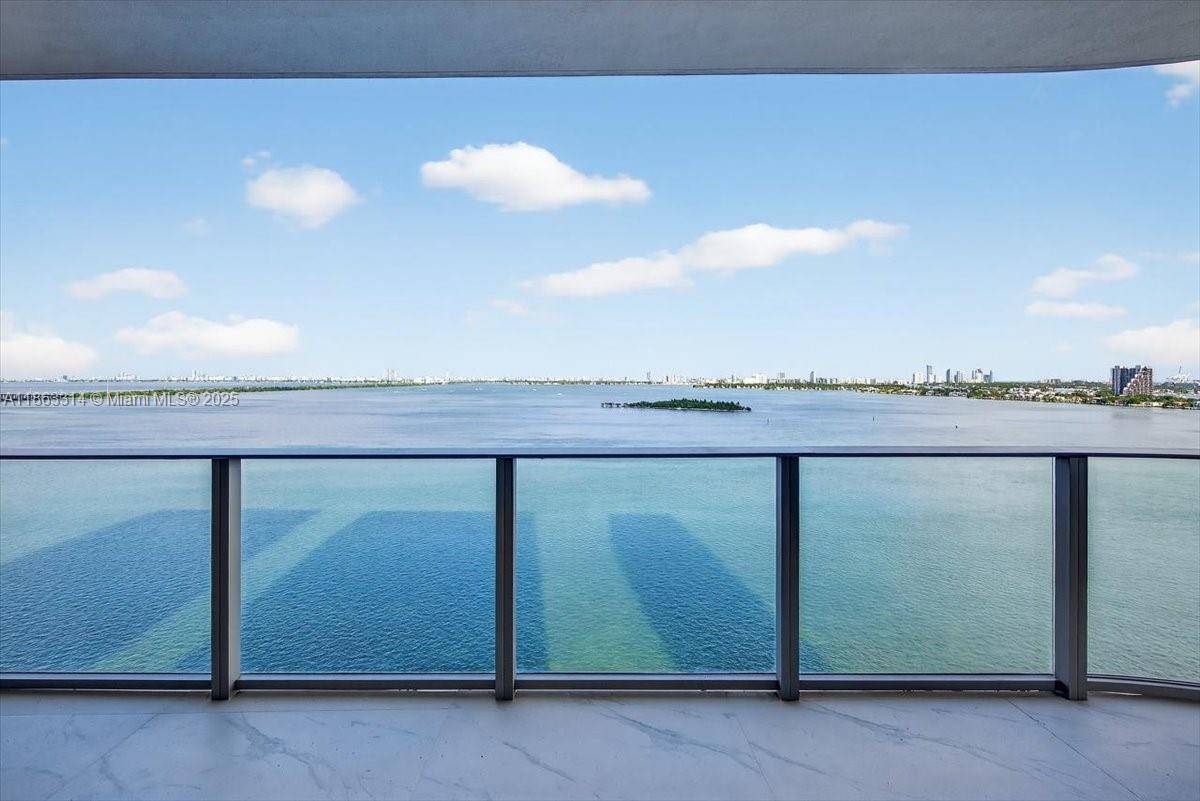 Welcome to Aria Reserve, Miami s newest luxury building in Edgewater !