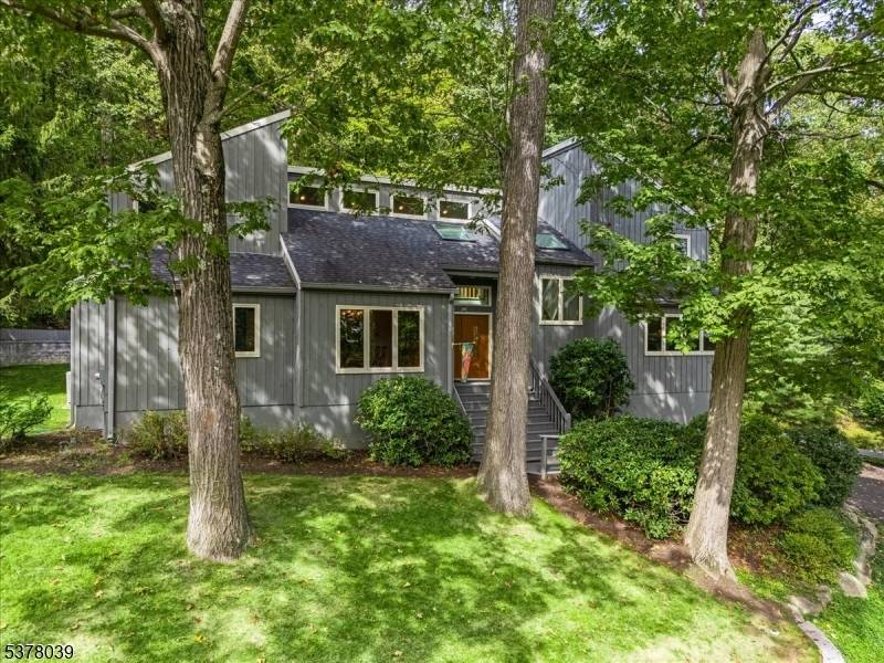 Experience the perfect blend of serenity and convenience in this meticulously maintained contemporary home.