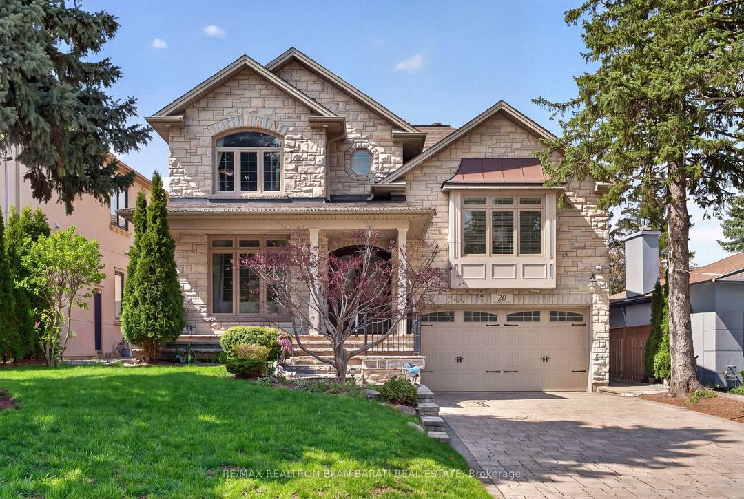 Masterfully Designed amp ; Built Spectacular Custom Home Nestled On A Fantastic Lot In The Heart Of Bayview Village !