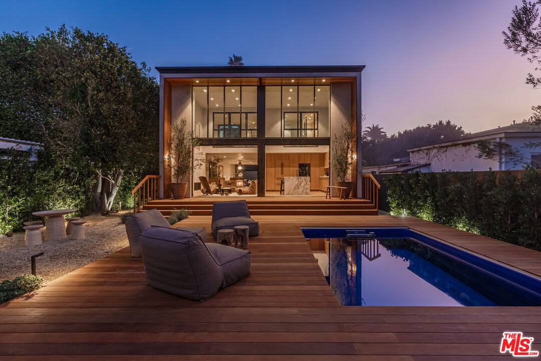 23505 Malibu Colony Rd 4BR Malibu La