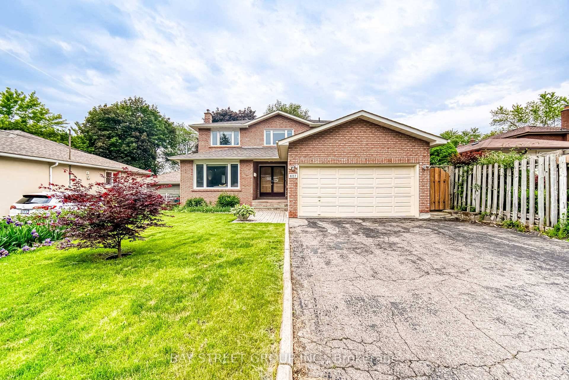 Discover modern comfort in this beautifully renovated 2016 home in Torontos vibrant east end.