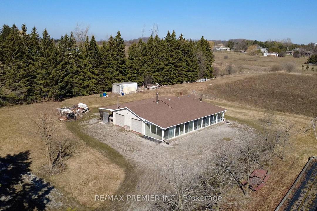 Rare opportunity ! 9. 88 acre parcel in Kleinburg.