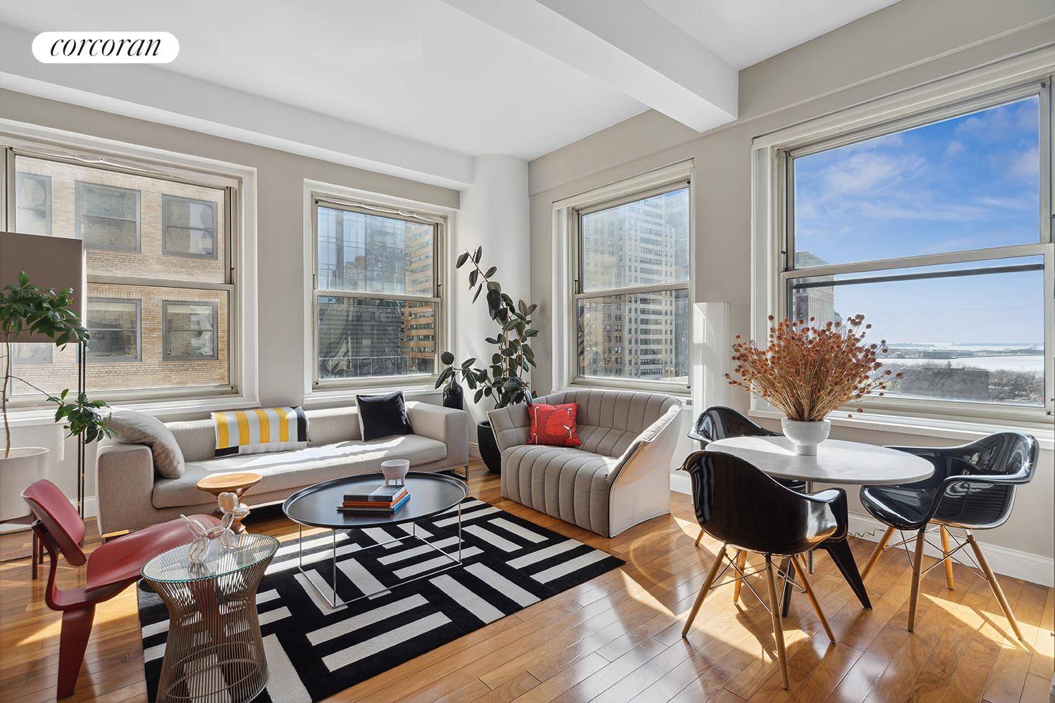 Chic and sun splashed one bedroom home at The Greenwich Club, a full service, amenity packed condominium ideally located in west FiDi.
