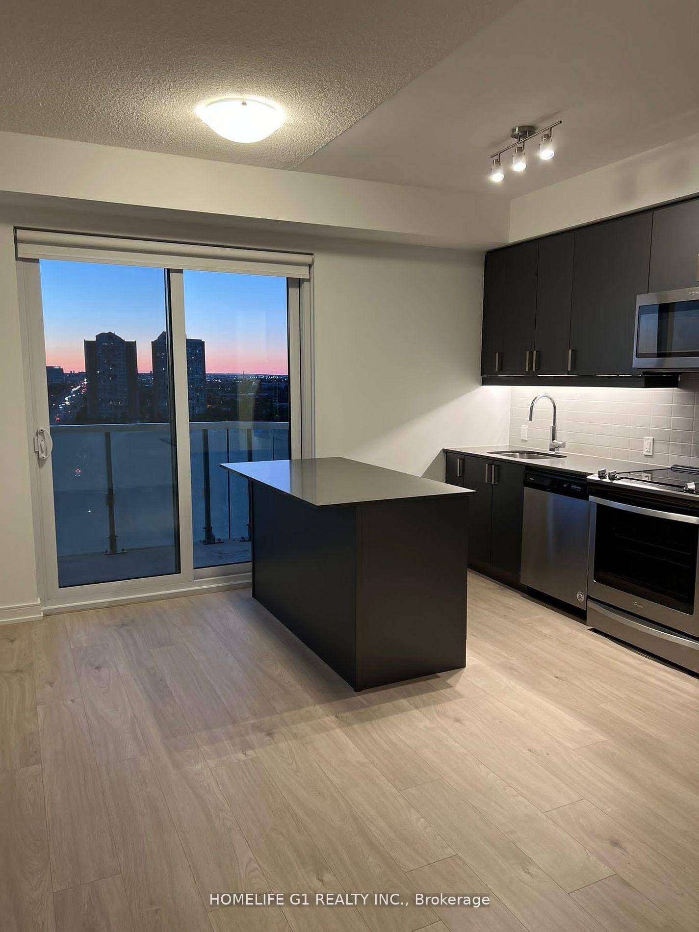 Wonderful location. Condo with 2 Bedroom 2 Baths Corner Suite, Private Balcony with Unobstructed Views.