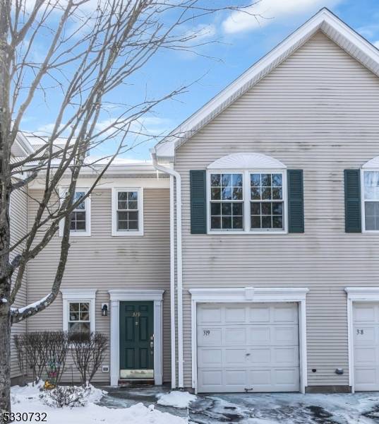 BACK ON MARKET ! BUYER COULD NOT PERFORM.