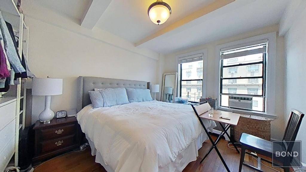 2 Bedroom 2 Bath on the Upper West SideBOND New York Properties is a licensed real estate broker that proudly supports equal housing opportunity.