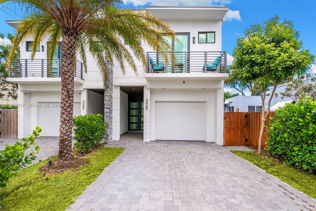This stylish Fort Lauderdale townhouse offers a clean, modern design with tile throughout and a functional layout ideal for everyday living and entertaining.