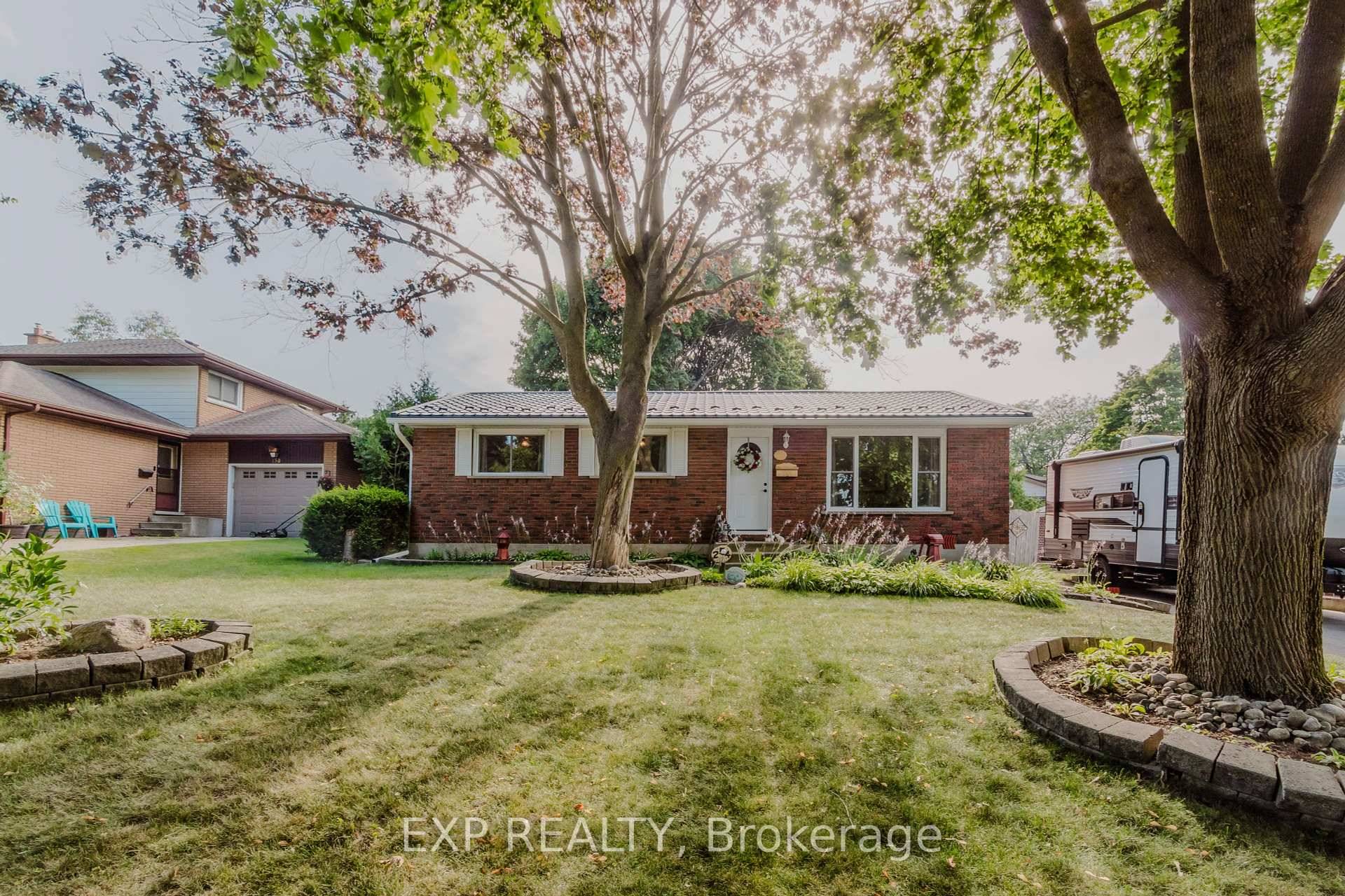 A rare bungalow gem on a wide lot in the heart of Woodstock, 254 Dent Place welcomes you with warmth and charm the moment you arrive, featuring 3 spacious bedrooms, ...