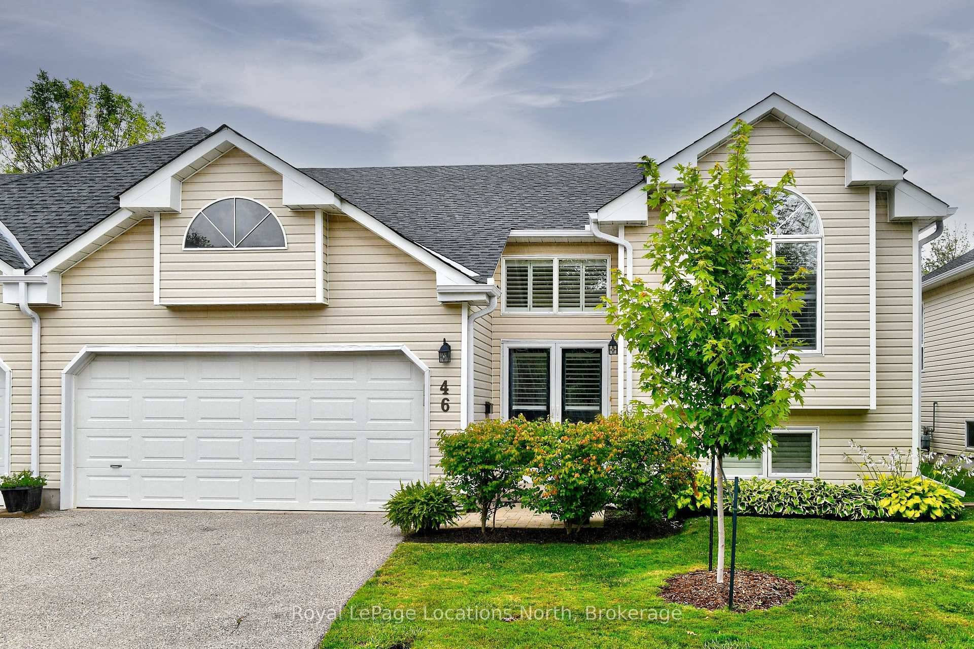 Located in The Links, this lovely raised bungalow is central to all major Collingwood and area ski clubs.