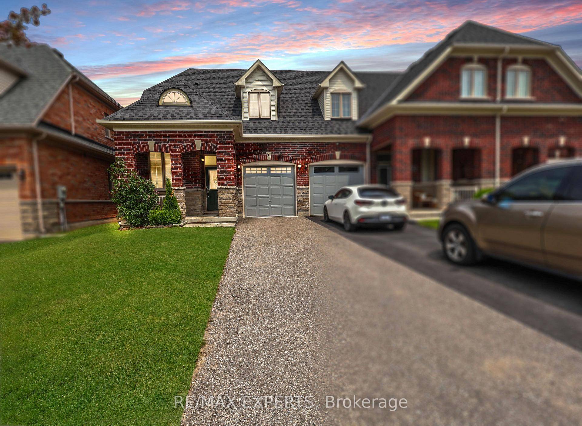 This bright and spacious 1, 924 sqft.