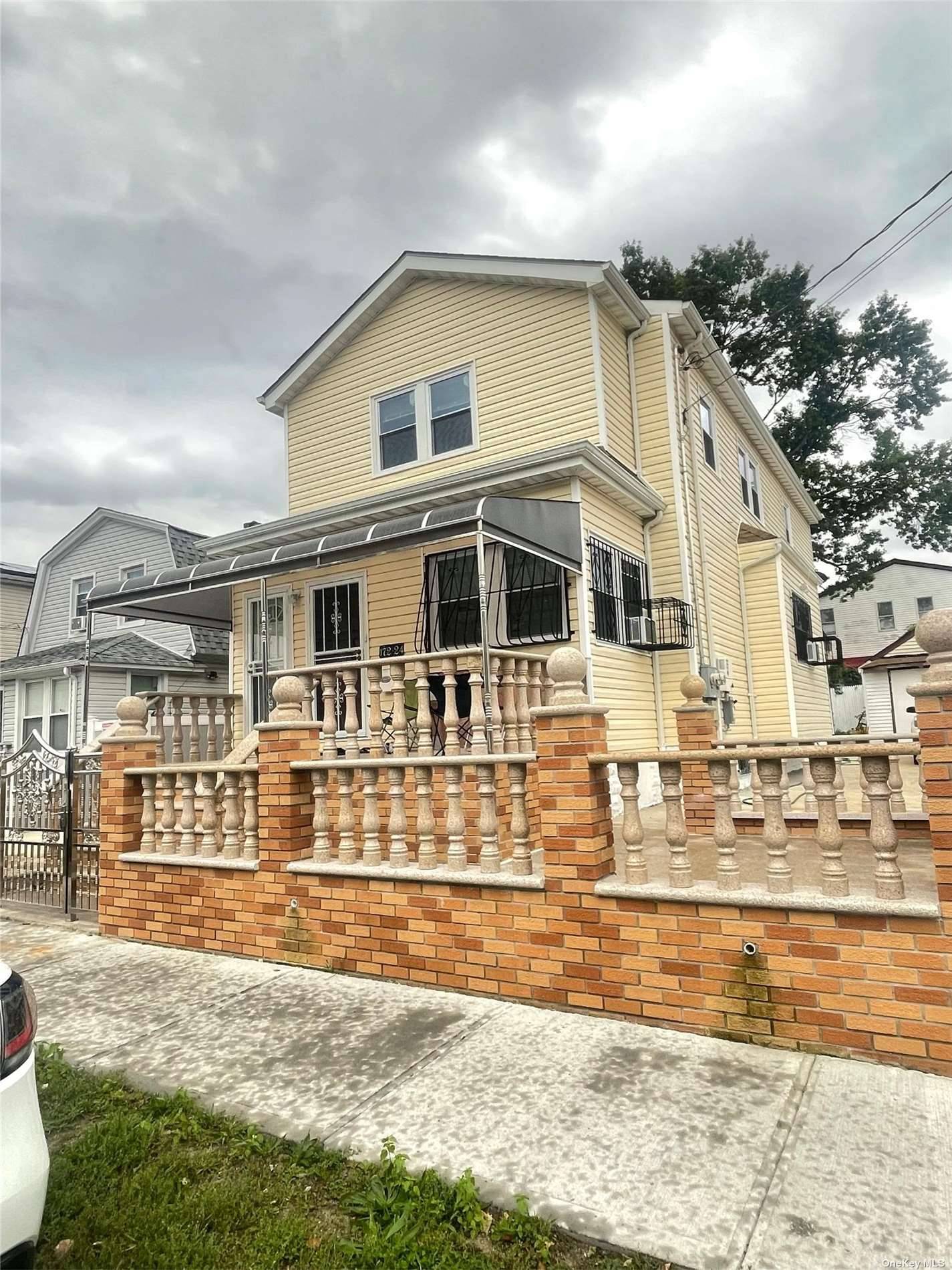WELCOME TO JAMAICA. Amazing 3 bedroom Rental on 125th Avenue Jamaica NY.