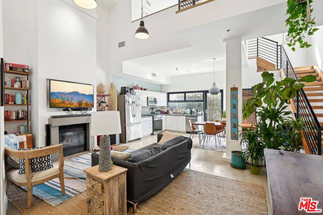 815   Hampton Dr 2.0 Marina Del Rey LA