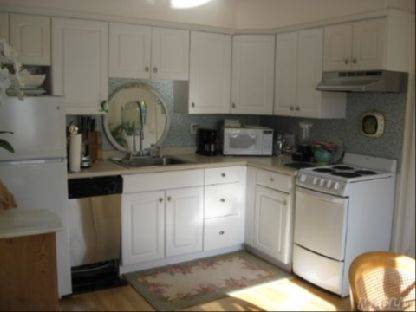 Block to Bay Cottage Starter 3 Beds 2 Baths