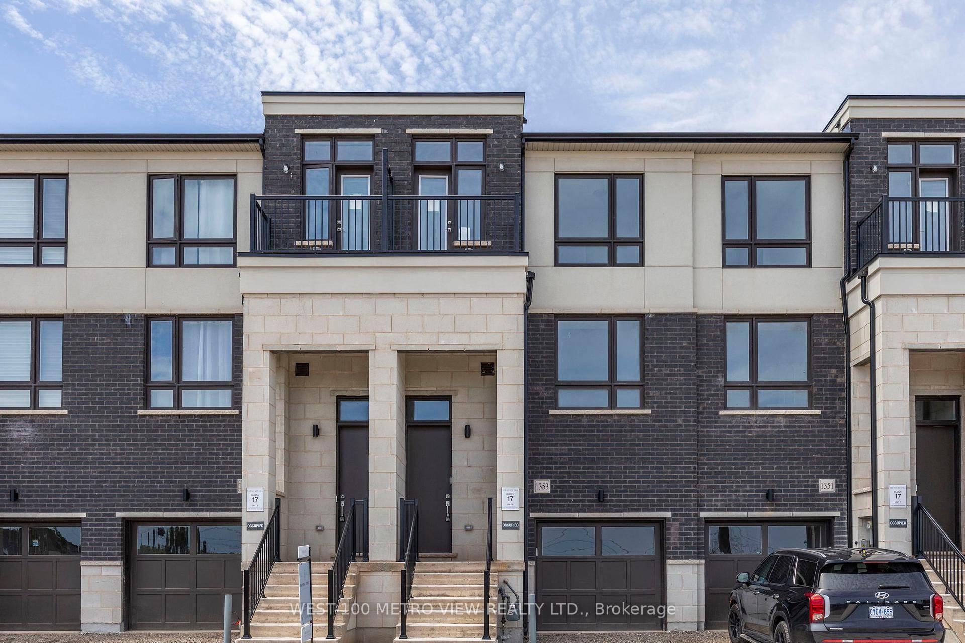 Luxurious newly constructed 2024 executive Oakville townhome built by by Treasure Hill.