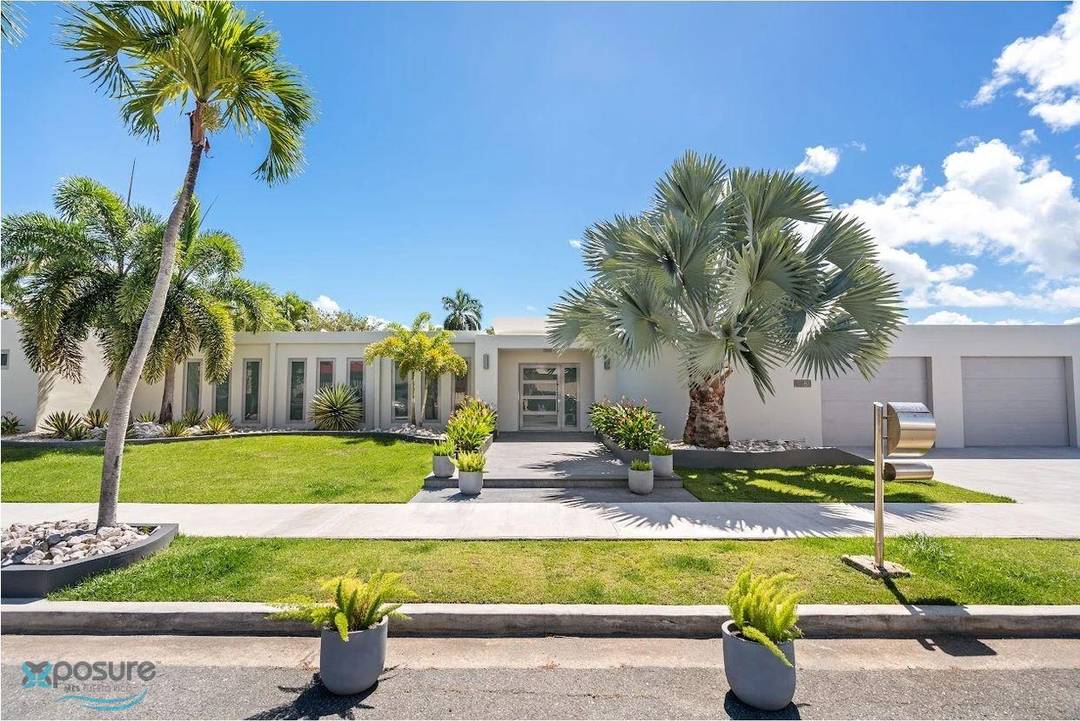 AVE GALICIA House Carolina