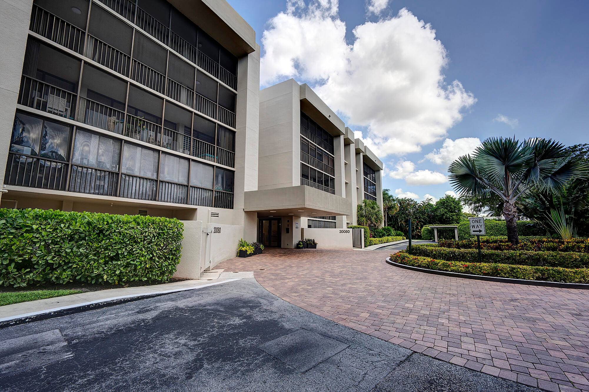 Serene Tropical Pond Views, 4th Floor 2 2 Condo, 400 Bldg of Laurel Oaks w Covered Parking Space, Neutral Tile Living Areas, Neutral Wide Plank Laminate Floors in Bedrooms, White ...