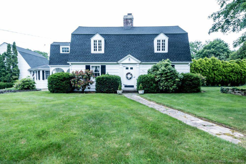 Fully Furnished Colonial in Glastonbury Available July, August September !