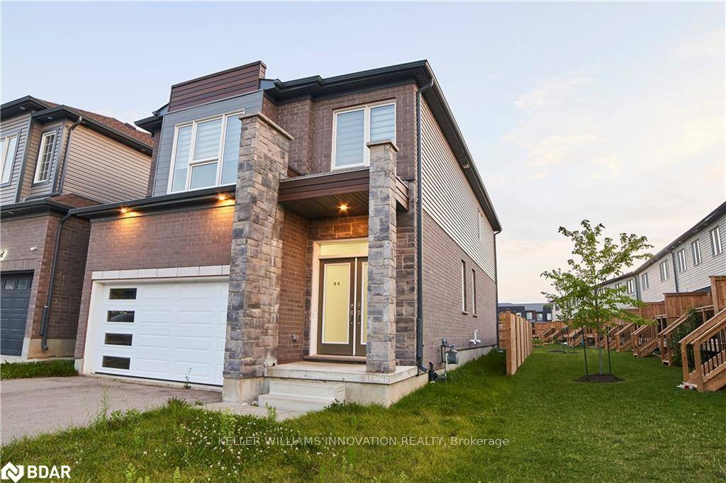 Step Into Style and Comfort in this Gem !