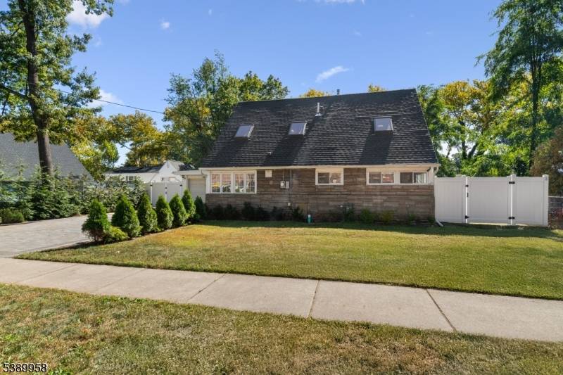 Ward Plz Teaneck Twp. New Jersey Single-Family