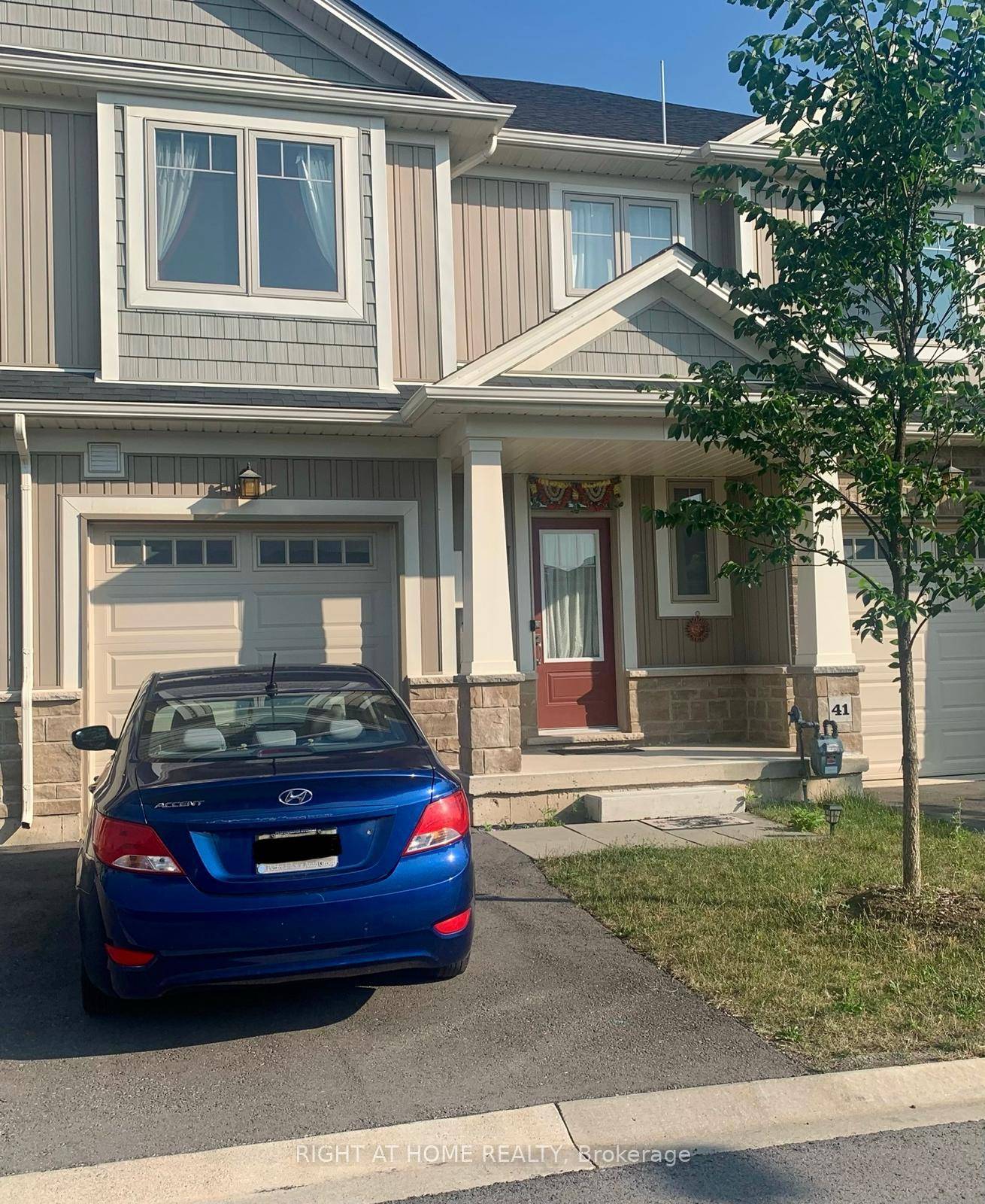 Beautiful And Spacious 3 Beds 2.