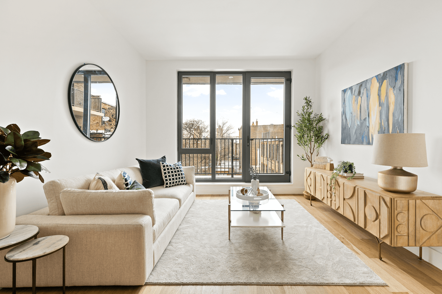 Experience modern elegance at its finest with Residence 4A at Four Fifty Grand, a stunning two bedroom, two bathroom condominium in the heart of Clinton Hill.