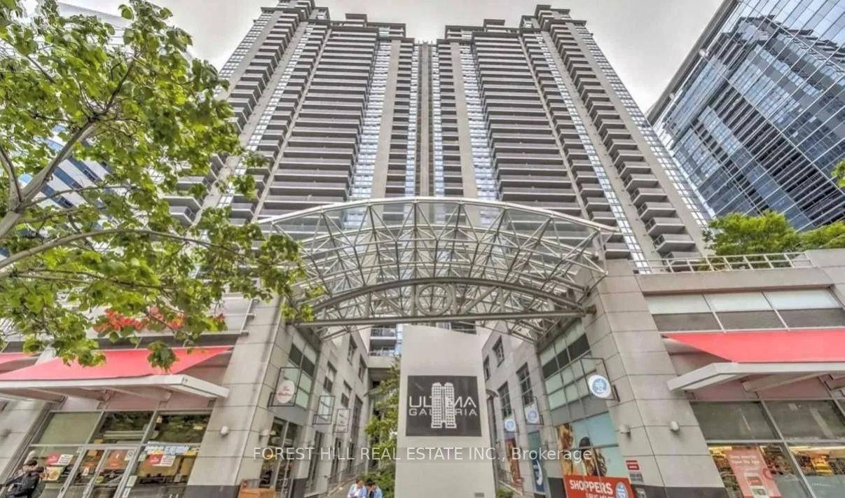 Available Furnished or Unfurnished Stunning Renovated 1 1 Bedroom Condo, den can be used as a second bedroom with Parking.