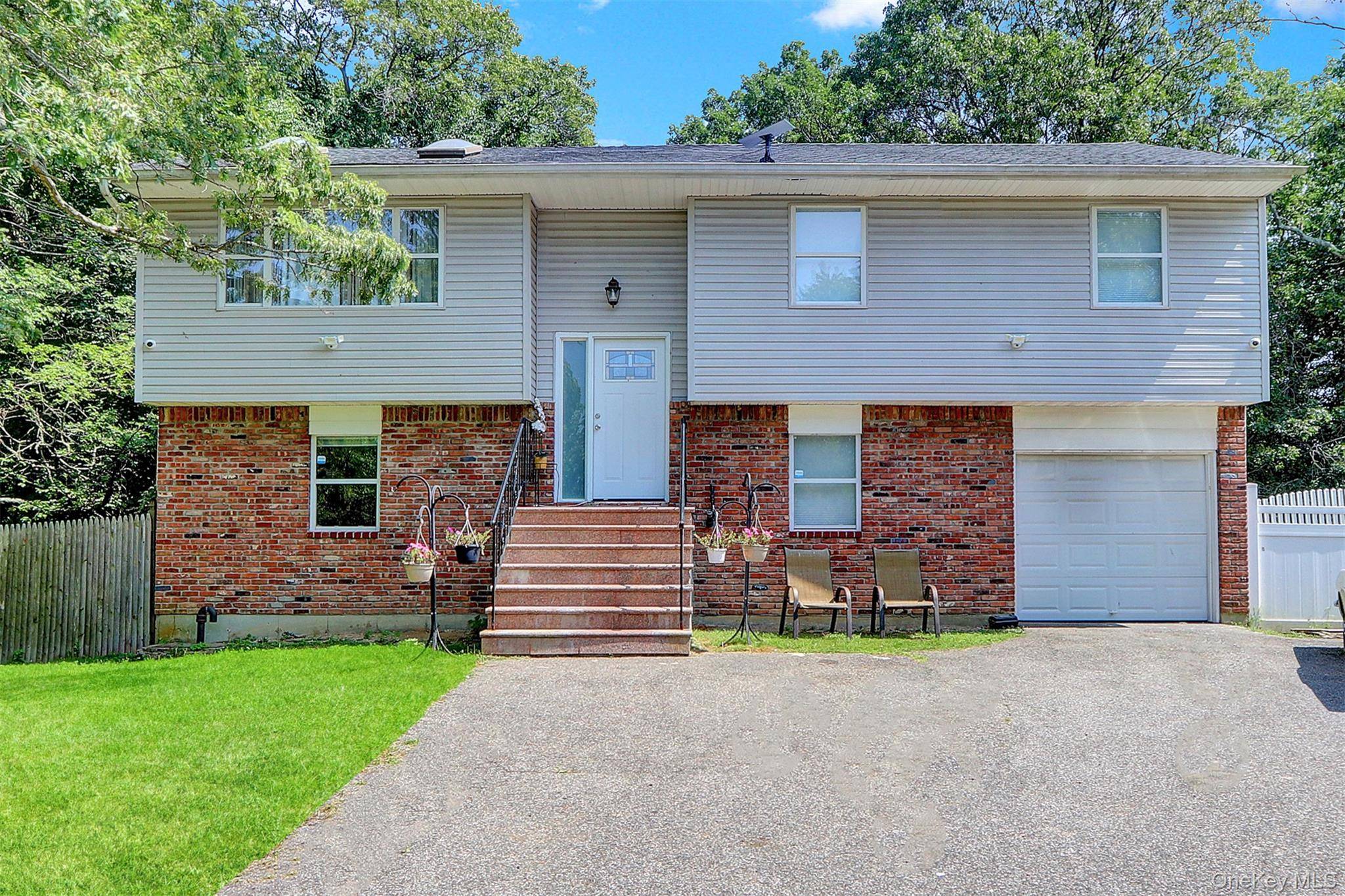 Welcome to ! 00 Erlanger Blvd, a fully updated 5 Bedroom, 2 Full Baths, Hi Ranch.