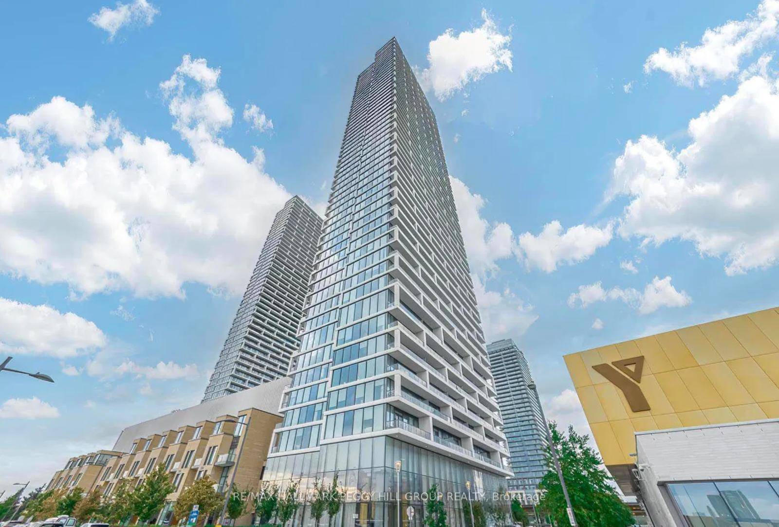 MODERN 55TH FLOOR PENTHOUSE LEVEL CONDO WITH SWEEPING SKYLINE VIEWS, SLEEK FINISHES, amp ; UNRIVALED BUILDING AMENITIES !